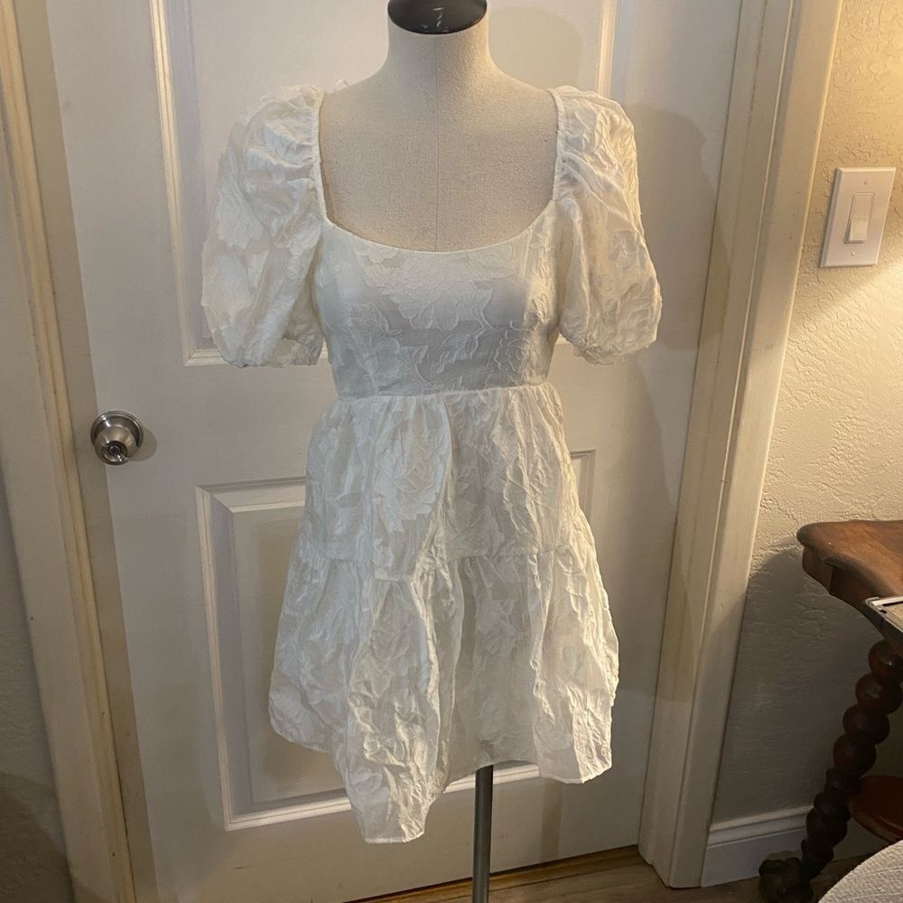 BardotโWhite Tie Back Dress Sz XSโNWT